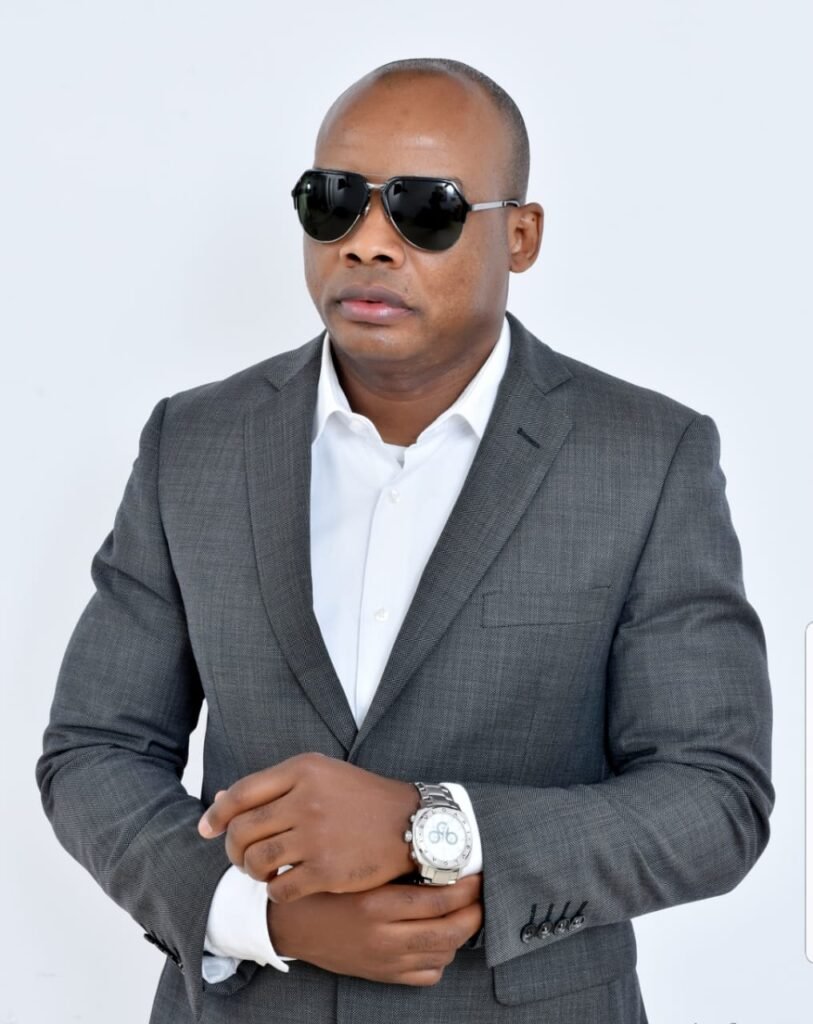 Escritor angolano Bento dos Santos