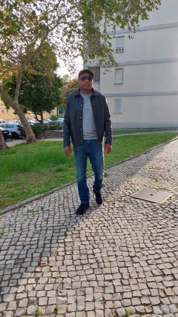 Angolan writer Bento dos Santos