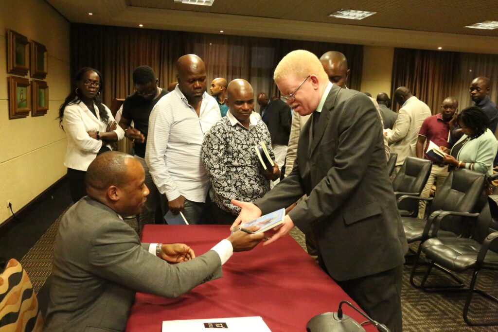 Lançamento do livro Pensar Social